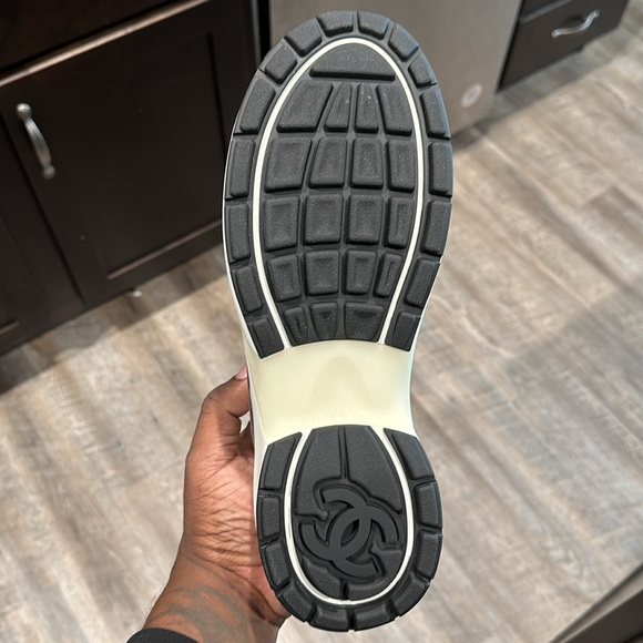 Silver Chanel Runners never worn - Picture 3 of 9